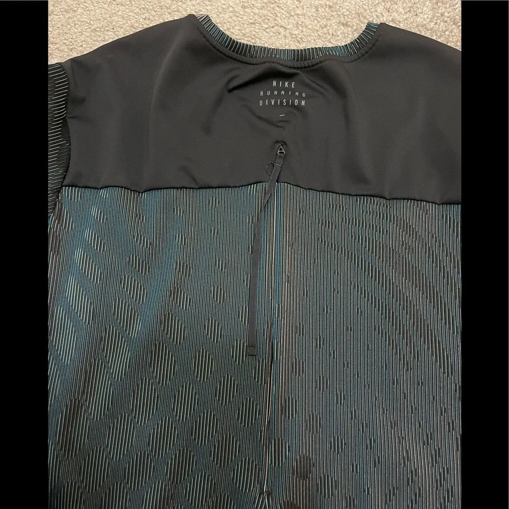 Nike excellent preowned
